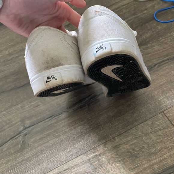 Nike SB Shoes - Picture 3 of 4